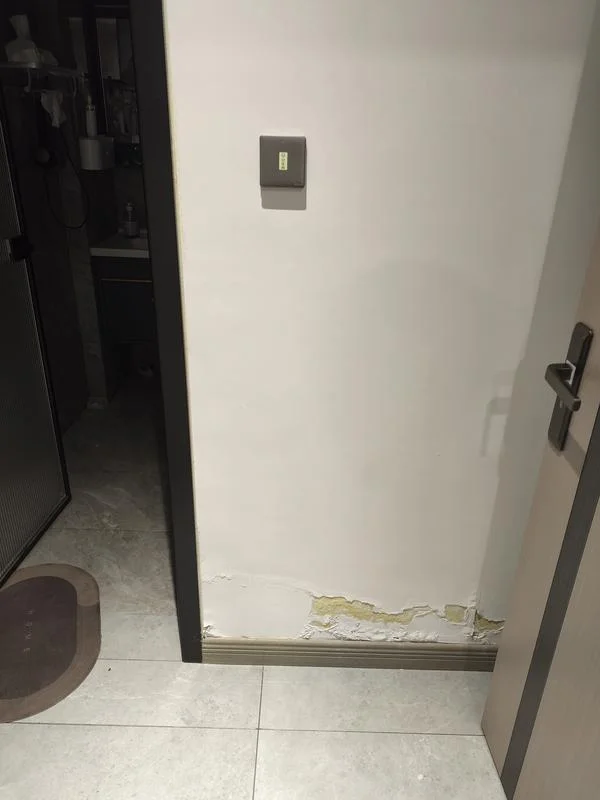 郑州卫生间防水现场实拍(施工前)